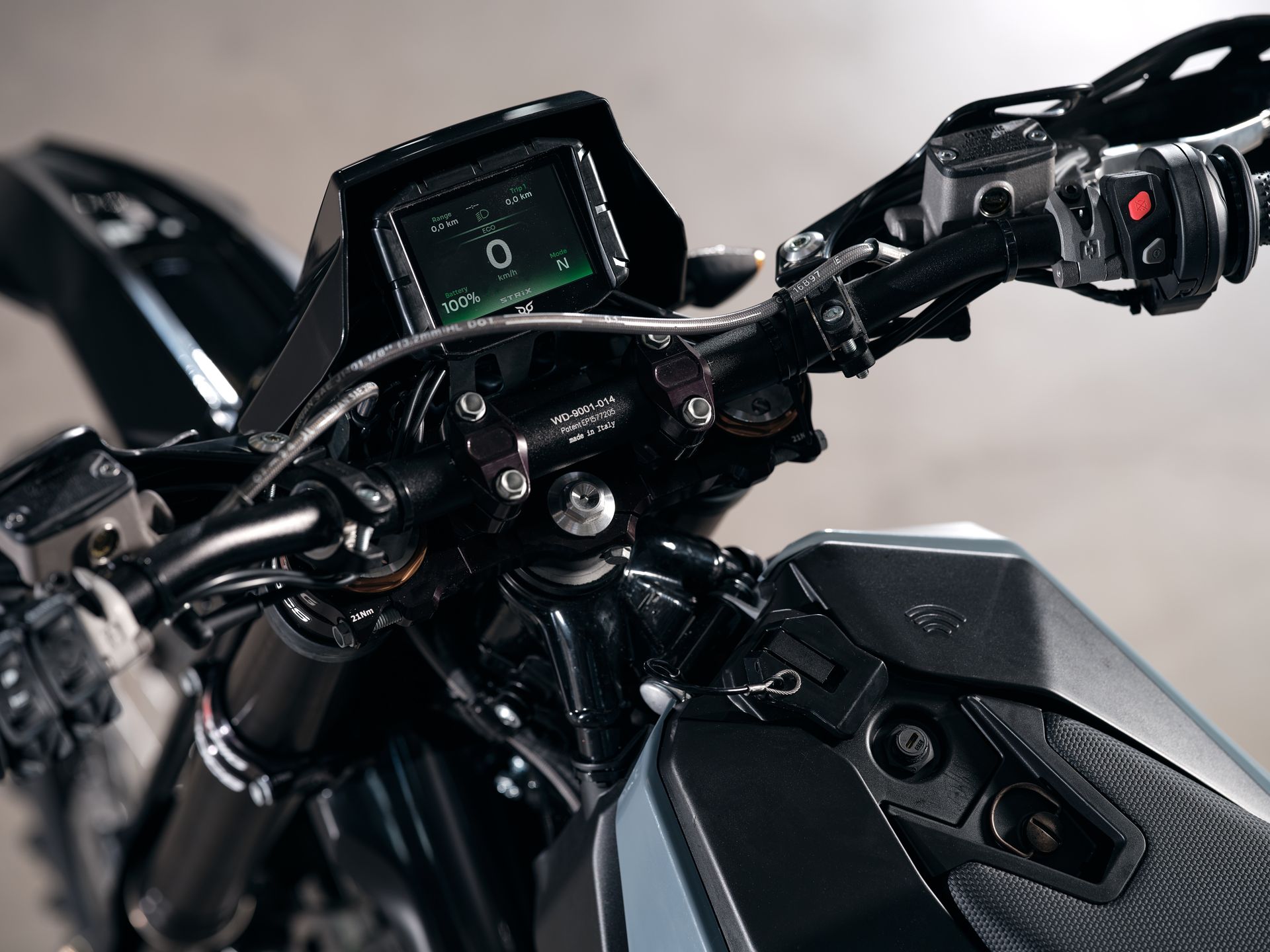 STRiX e-VOLUTION digital dashboard